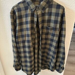 G.H. Bass & Co. Green and Black Checkered Shirt